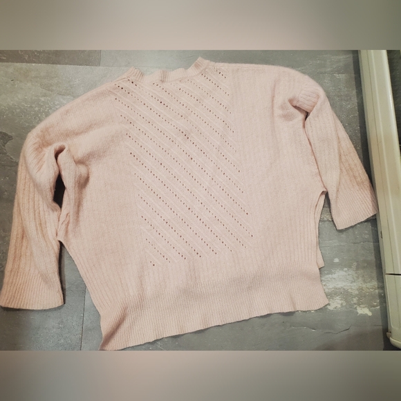 Johnny Was Crew Neck Crop Knit Sweater Light Pink. Cashmere, Linen. Split. Boho. - Picture 2 of 8